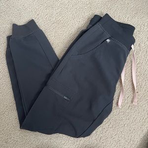 XXS/P Charcoal Figs Scrubs